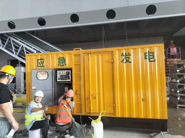 鸡东怎样判断空气滤清器是否需要更换？